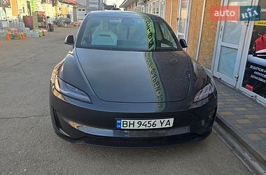 Седан Tesla Model 3 2024 в Одессе