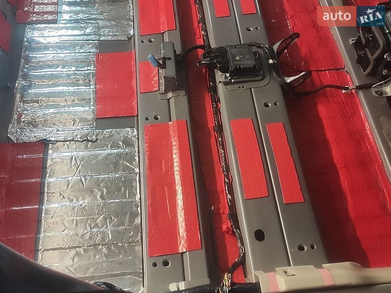 Седан Tesla Model 3 2022 в Кропивницком