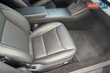 Седан Tesla Model 3 2024 в Ивано-Франковске