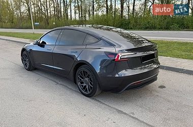Седан Tesla Model 3 2024 в Ивано-Франковске