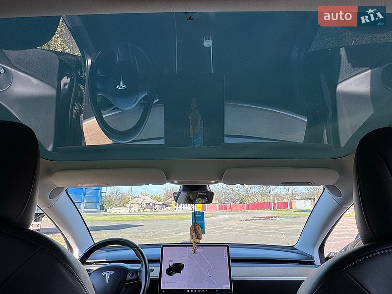Седан Tesla Model 3 2018 в Киеве