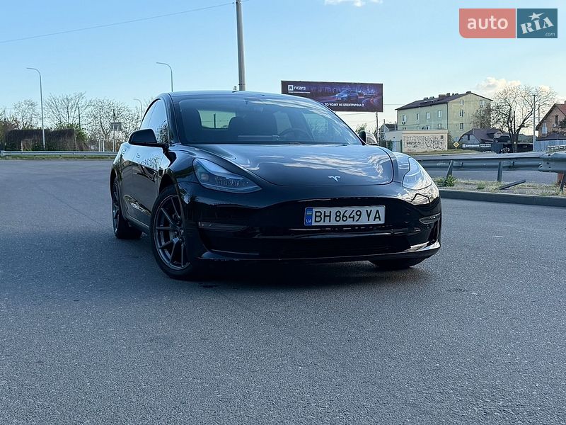 Седан Tesla Model 3 2020 в Одессе