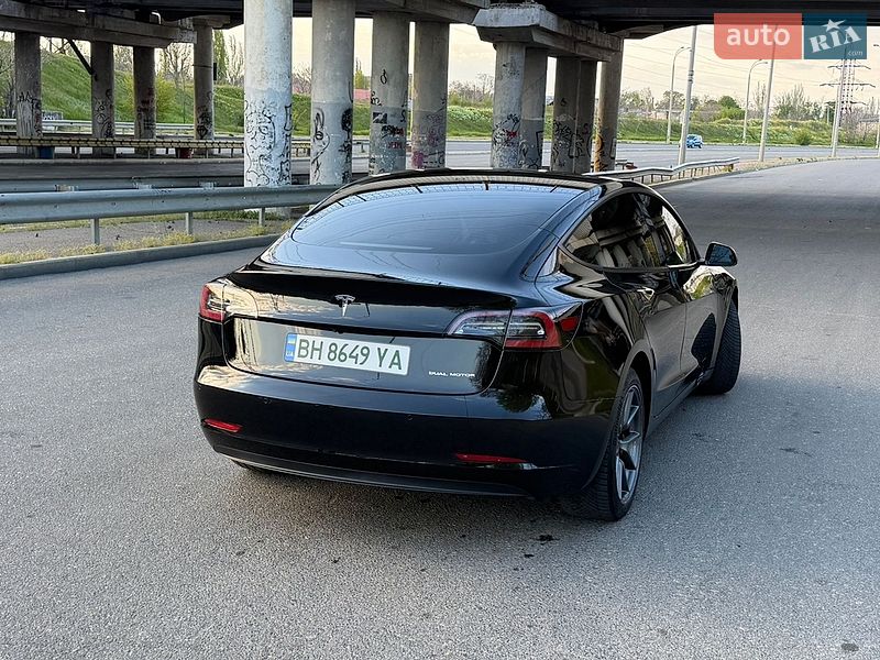 Седан Tesla Model 3 2020 в Одессе