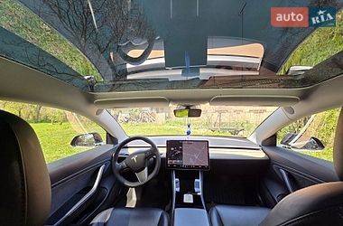 Седан Tesla Model 3 2018 в Бердичеве
