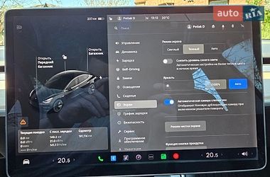 Седан Tesla Model 3 2018 в Бердичеве