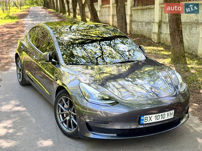 Tesla Model 3 2021