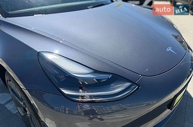 Седан Tesla Model 3 2023 в Львове