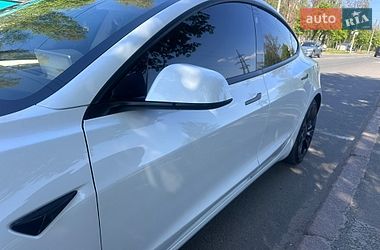 Седан Tesla Model 3 2021 в Чернигове