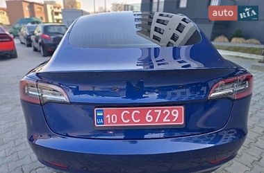 Седан Tesla Model 3 2019 в Львові