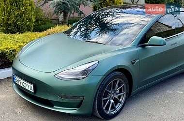 Седан Tesla Model 3 2023 в Одессе