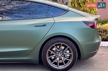 Седан Tesla Model 3 2023 в Одессе