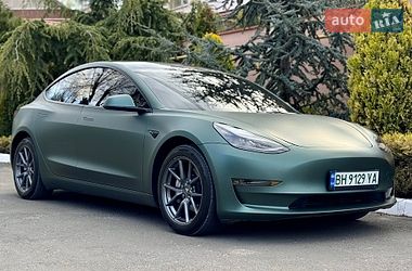 Седан Tesla Model 3 2023 в Одессе