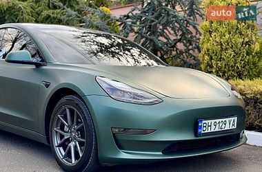 Седан Tesla Model 3 2023 в Одессе