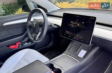 Седан Tesla Model 3 2023 в Одессе