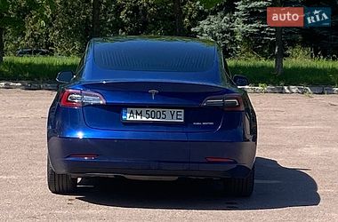 Седан Tesla Model 3 2019 в Києві