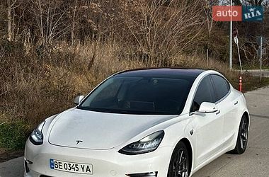 Седан Tesla Model 3 2018 в Кропивницькому