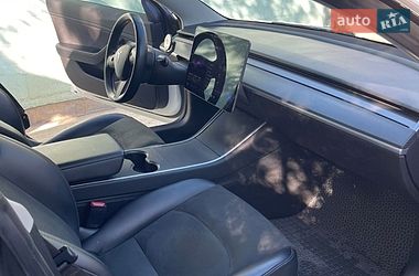 Седан Tesla Model 3 2018 в Кропивницькому