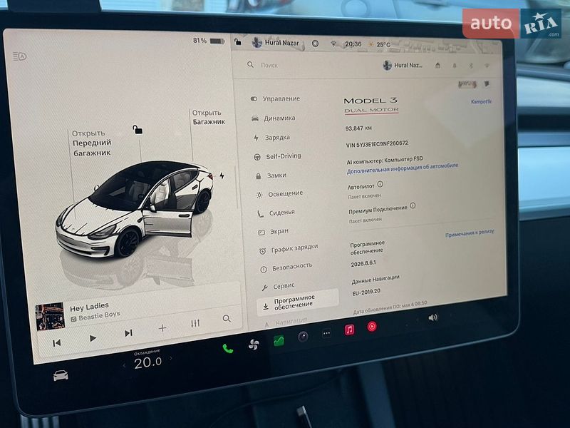 Седан Tesla Model 3 2022 в Львове