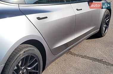 Седан Tesla Model 3 2025 в Запорожье