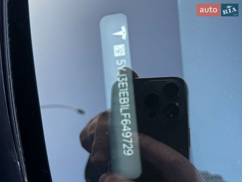 Седан Tesla Model 3 2020 в Днепре