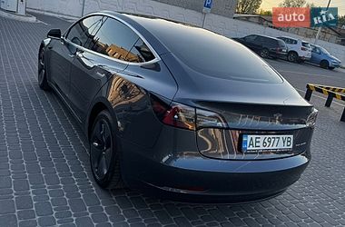 Седан Tesla Model 3 2020 в Днепре