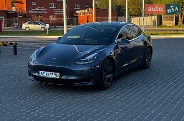 Седан Tesla Model 3 2020 в Днепре