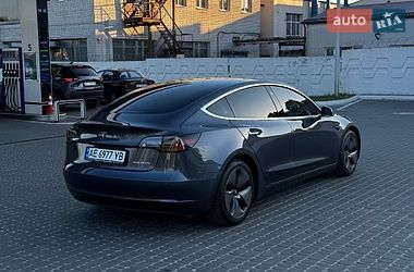 Седан Tesla Model 3 2020 в Днепре