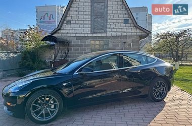 Седан Tesla Model 3 2019 в Києві