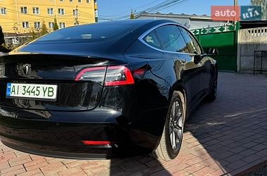 Седан Tesla Model 3 2019 в Києві