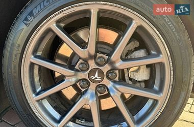 Седан Tesla Model 3 2019 в Києві