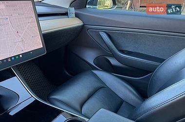Седан Tesla Model 3 2019 в Києві