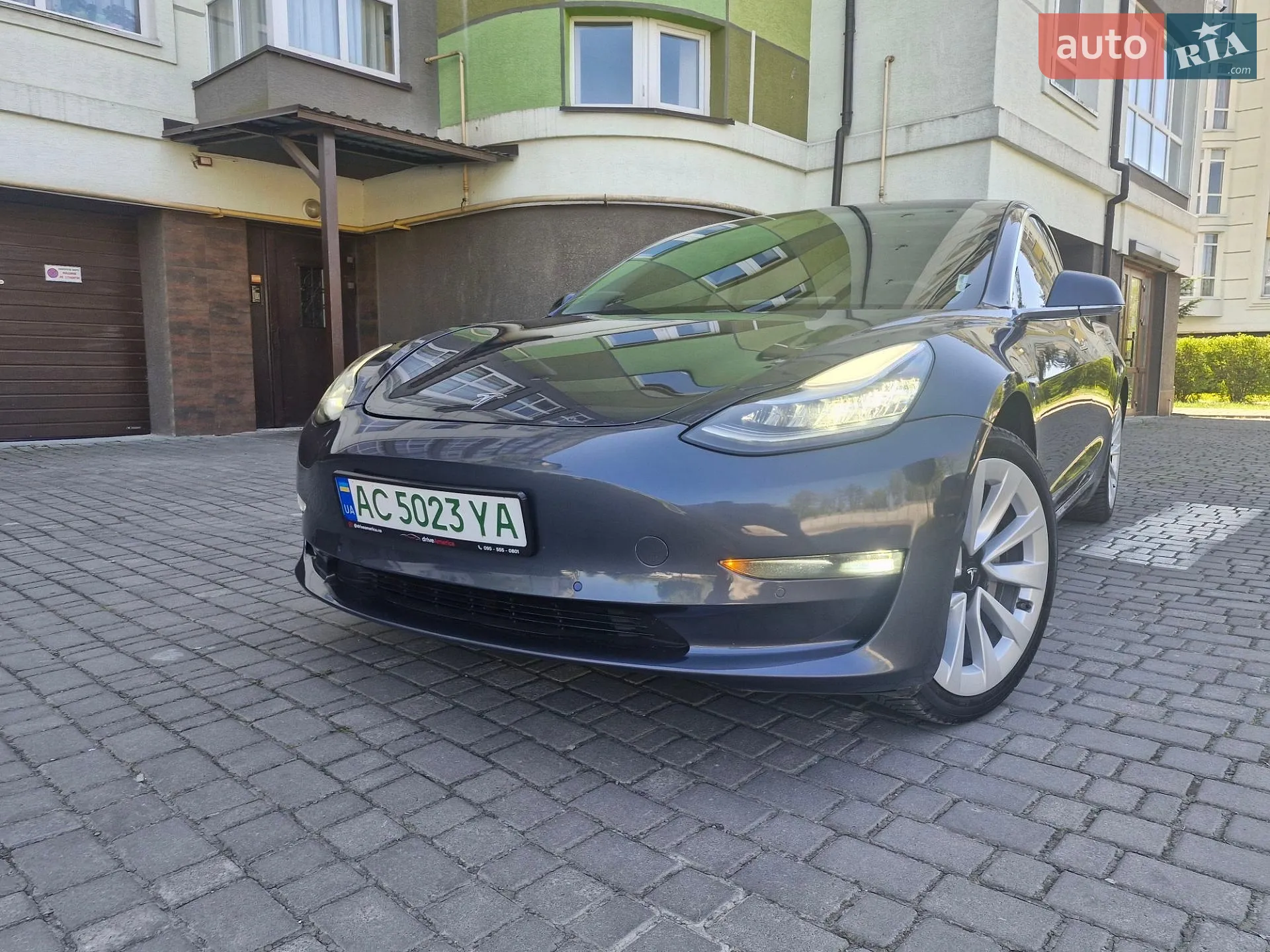 2019 Tesla Model 3 - мініатюра 3