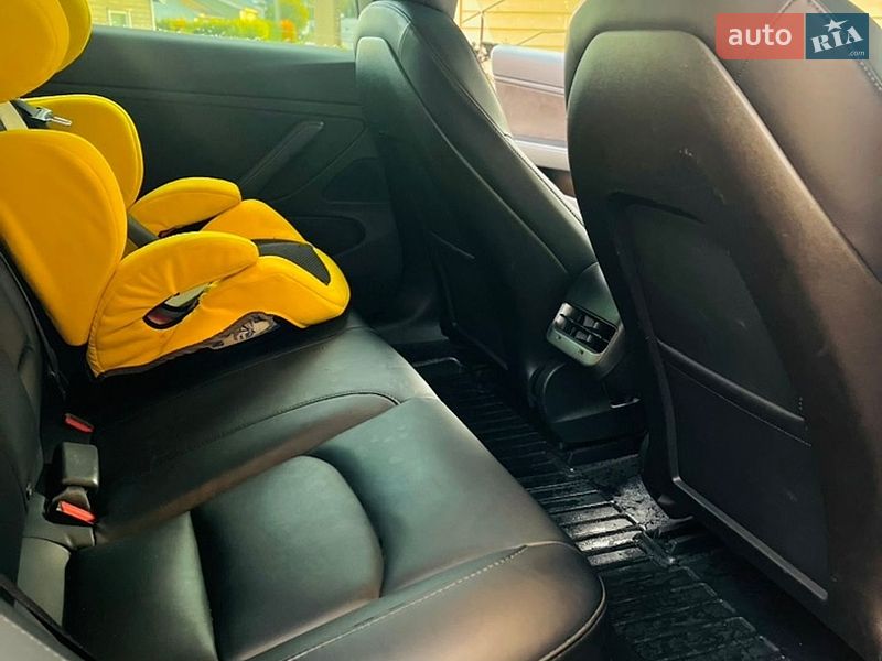 Седан Tesla Model 3 2019 в Харькове