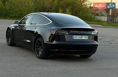 Седан Tesla Model 3 2019 в Днепре