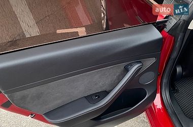 Седан Tesla Model 3 2017 в Луцьку