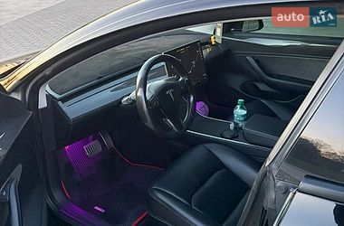 Седан Tesla Model 3 2018 в Врадиевке