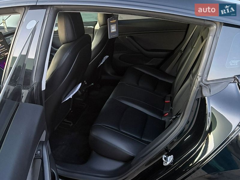 Седан Tesla Model 3 2018 в Врадиевке