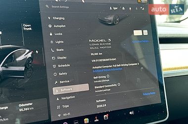 Седан Tesla Model 3 2022 в Львові