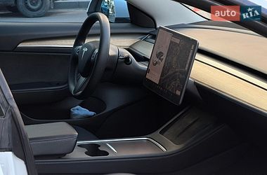 Седан Tesla Model 3 2021 в Ивано-Франковске