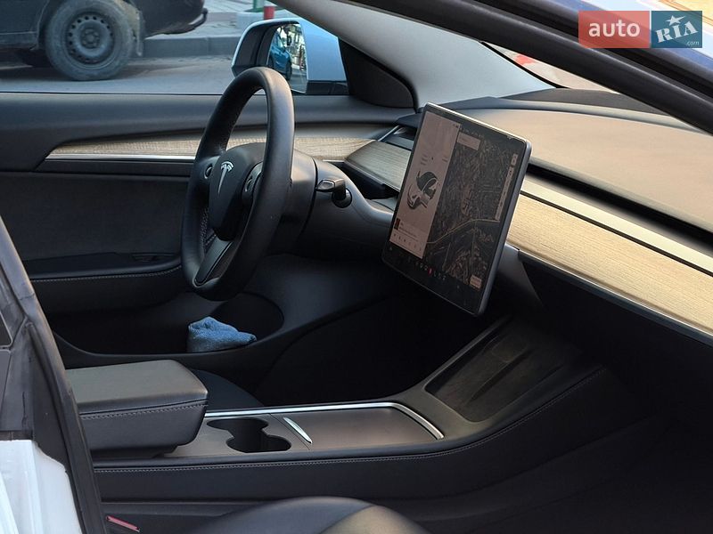 Седан Tesla Model 3 2021 в Ивано-Франковске