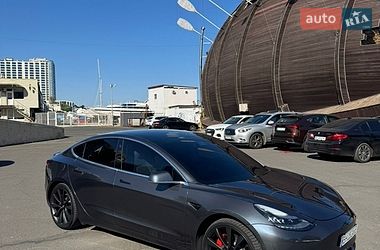 Седан Tesla Model 3 2020 в Одессе