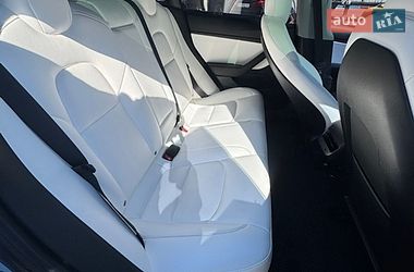 Седан Tesla Model 3 2020 в Одессе