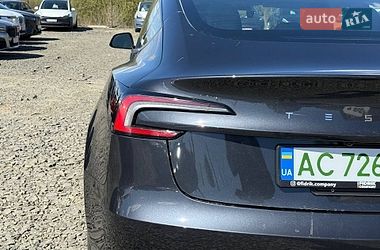 Седан Tesla Model 3 2024 в Луцьку