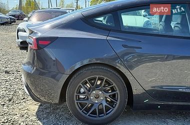 Седан Tesla Model 3 2024 в Луцьку