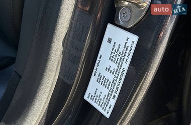 Седан Tesla Model 3 2024 в Луцьку