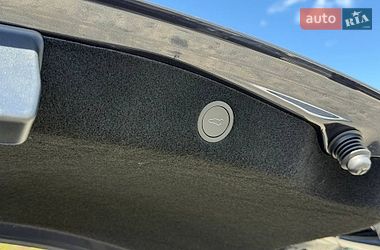 Седан Tesla Model 3 2024 в Луцьку