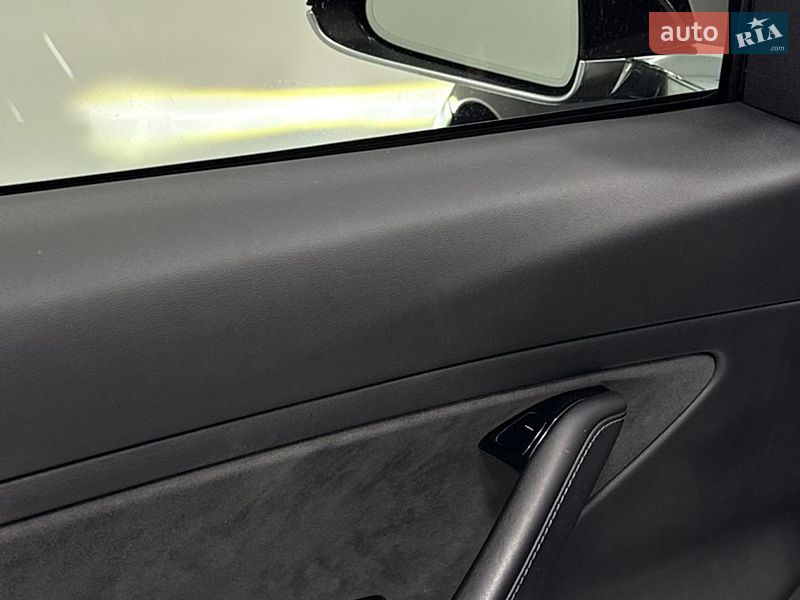 Седан Tesla Model 3 2019 в Одесі