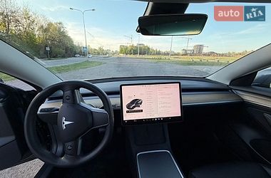Седан Tesla Model 3 2022 в Львові
