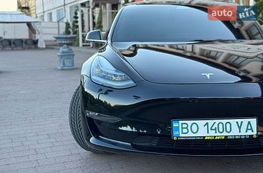 Седан Tesla Model 3 2019 в Стрые