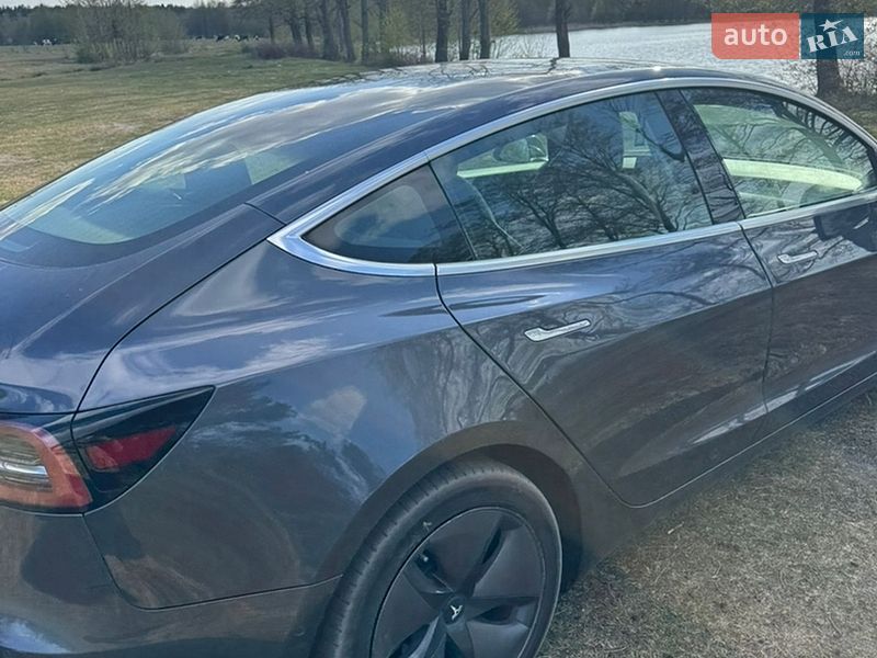 Седан Tesla Model 3 2019 в Ковеле